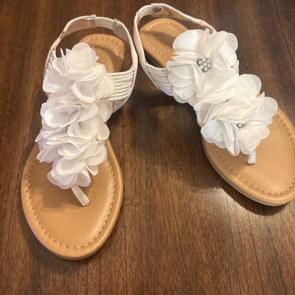 Scandals - Picture 1 of 2